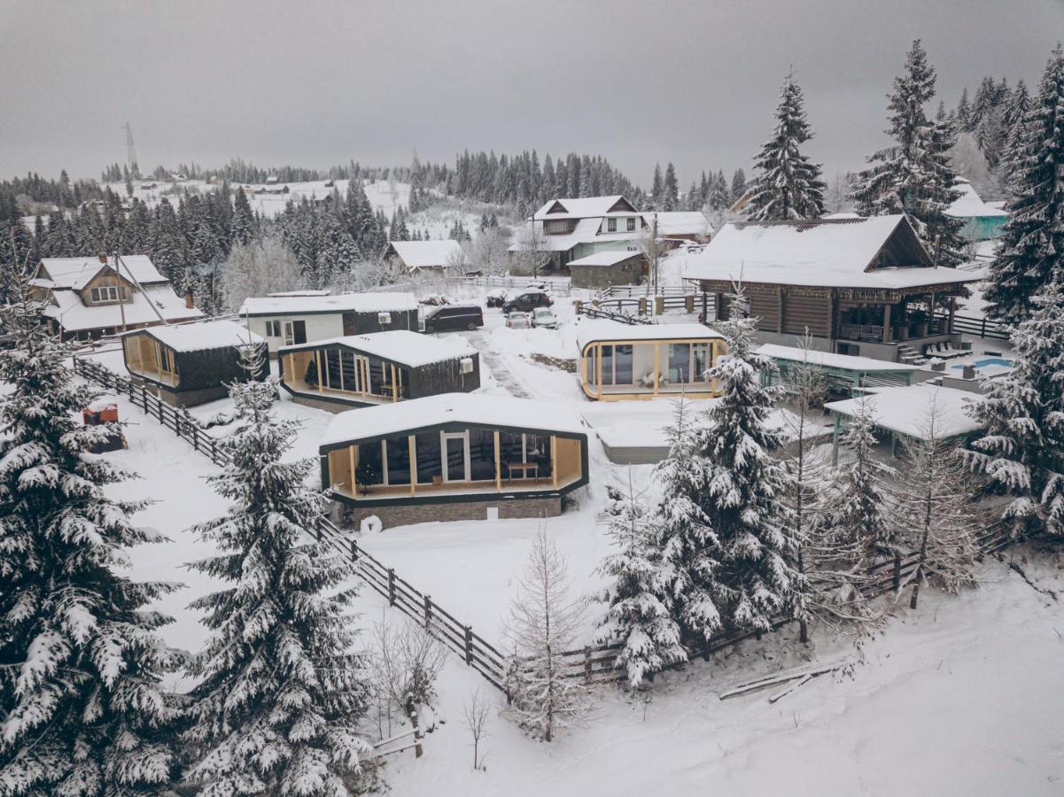 Space Place Yablunytsya Exterior photo